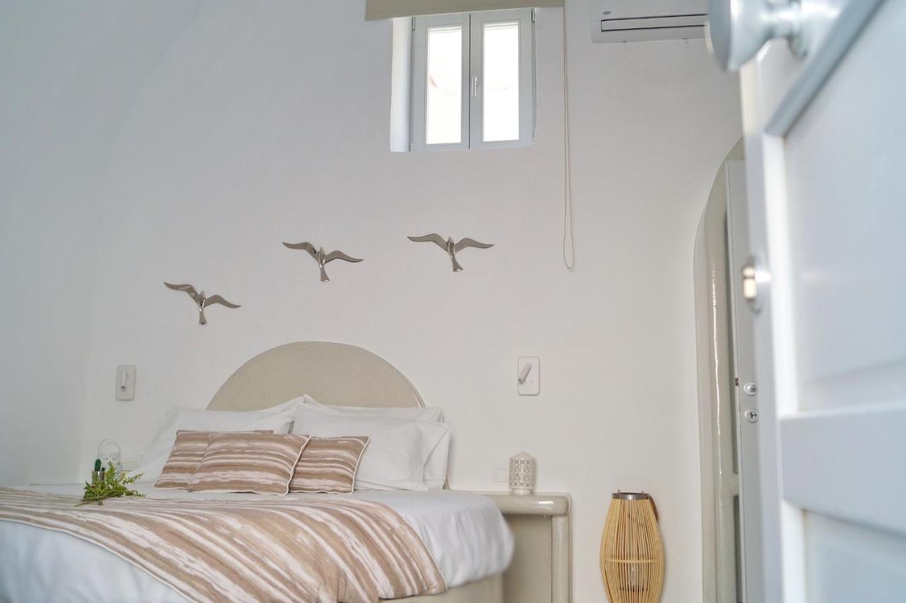 Golden Stone Santorini Suites Akrotírion Eksteriør bilde