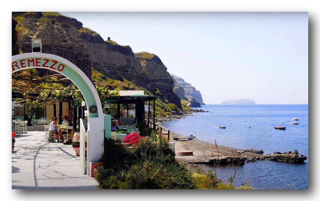 Golden Stone Santorini Suites Akrotírion Eksteriør bilde