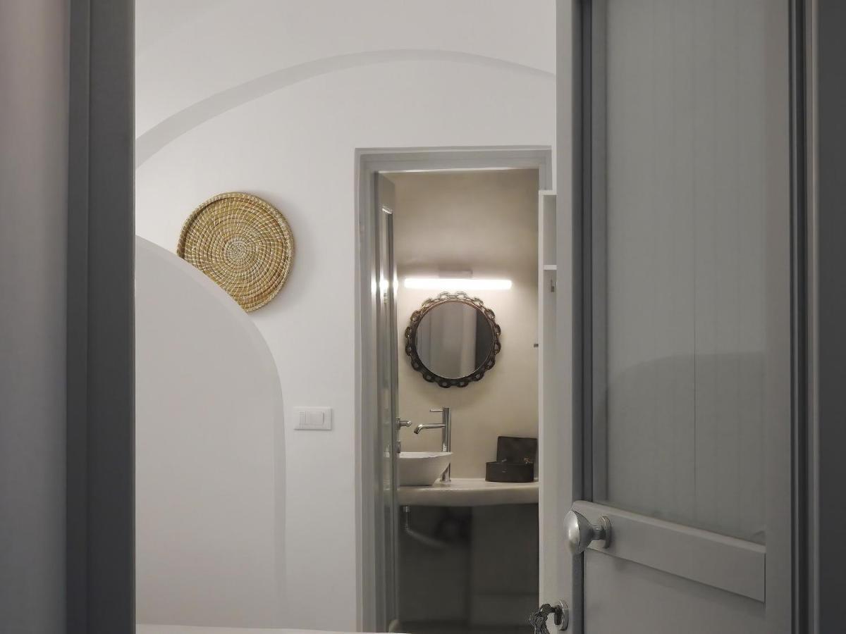 Golden Stone Santorini Suites Akrotírion Eksteriør bilde