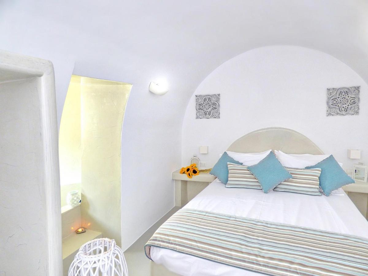 Golden Stone Santorini Suites Akrotírion Eksteriør bilde