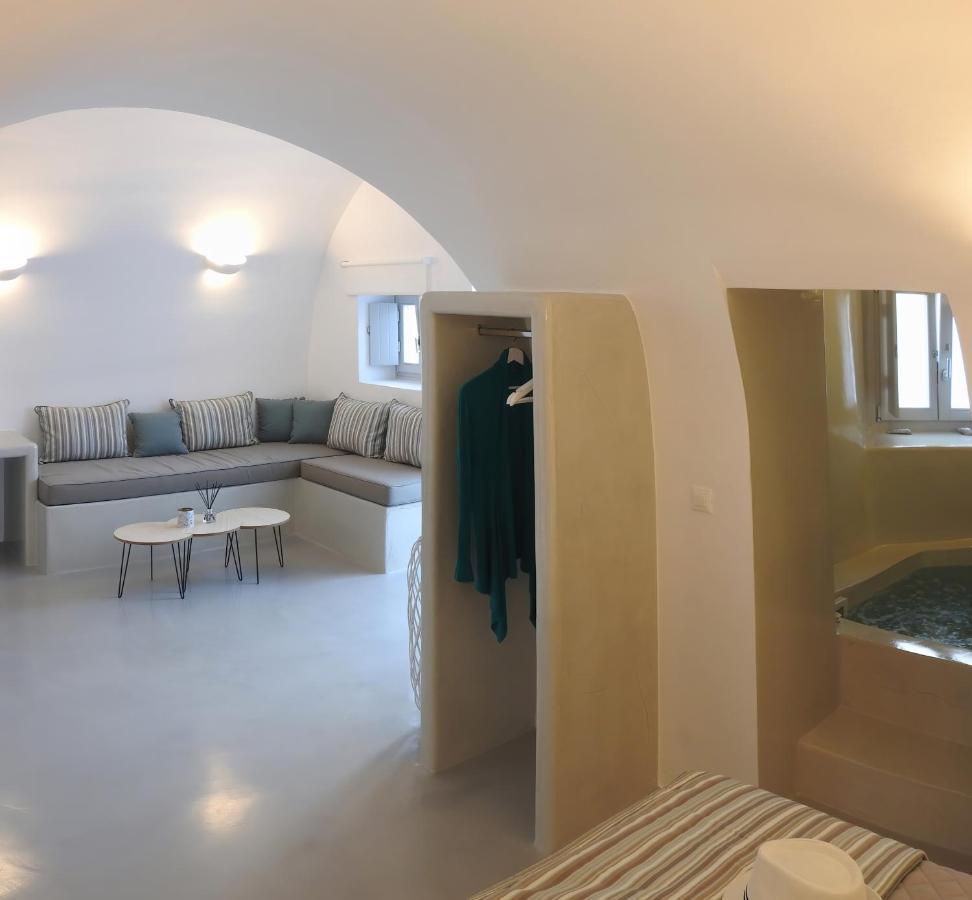 Golden Stone Santorini Suites Akrotírion Eksteriør bilde