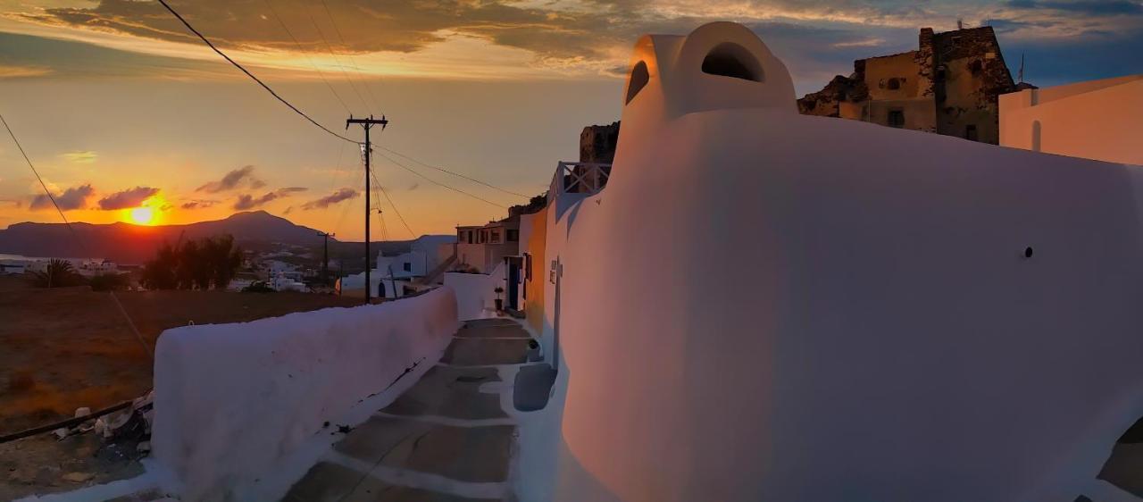 Golden Stone Santorini Suites Akrotírion Eksteriør bilde