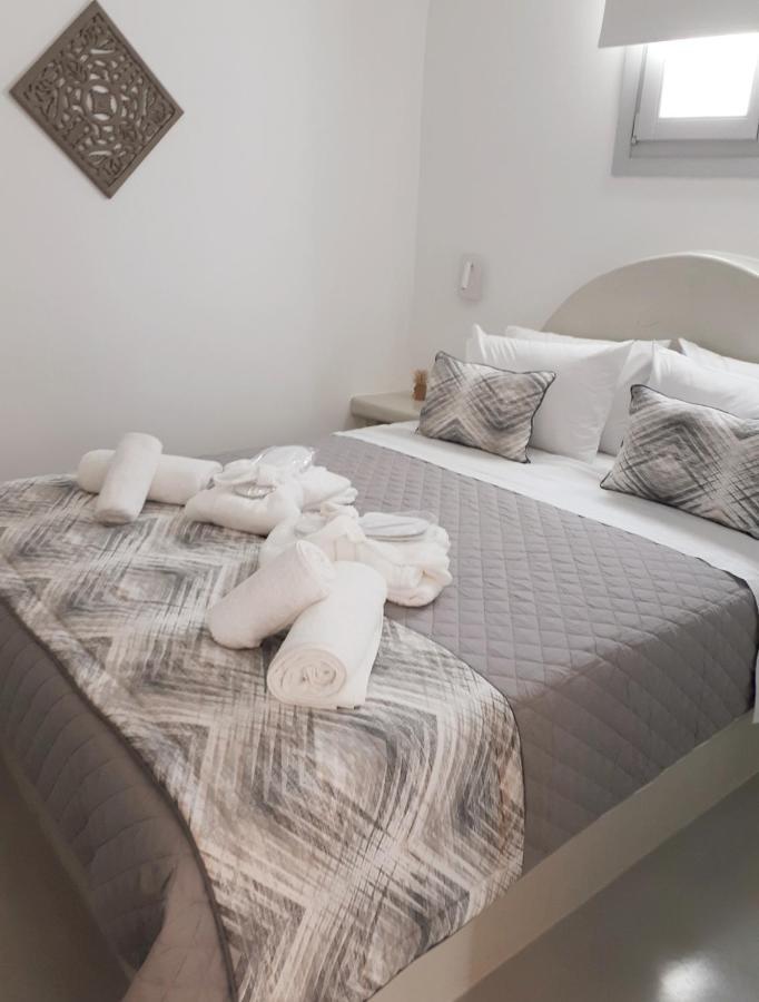 Golden Stone Santorini Suites Akrotírion Eksteriør bilde