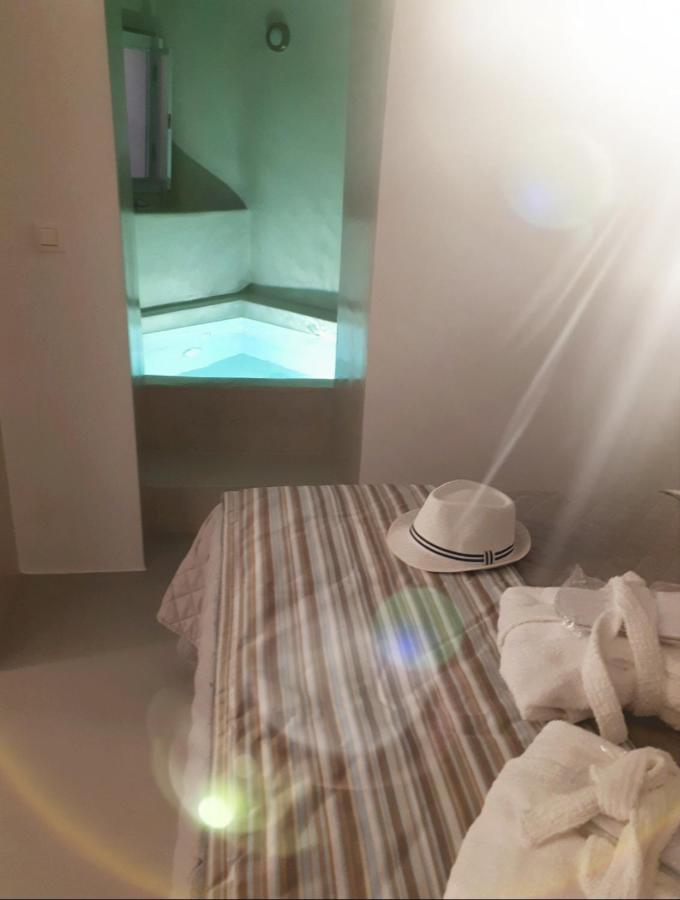 Golden Stone Santorini Suites Akrotírion Eksteriør bilde